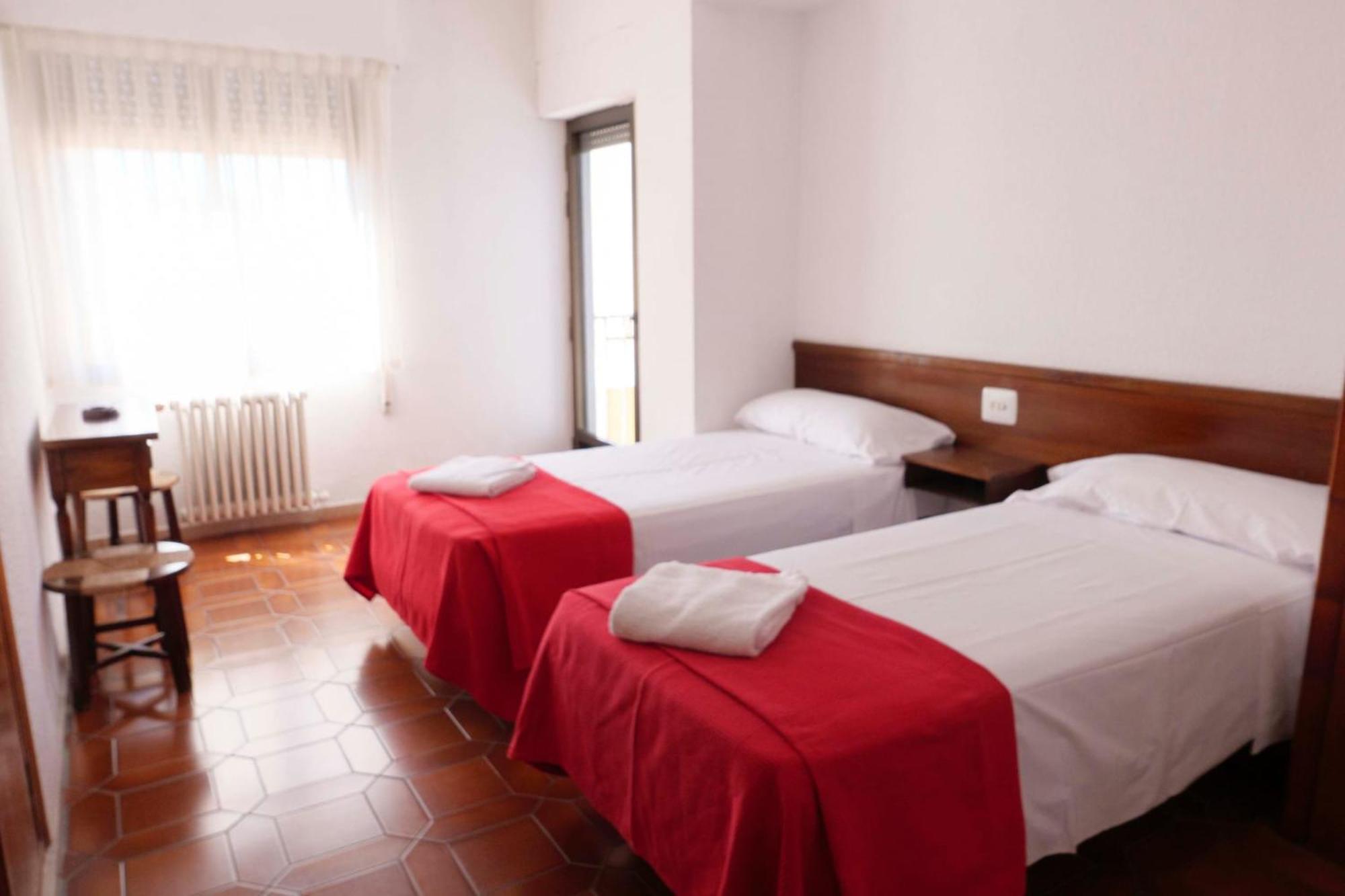 Hostal La Torre Benicàssim Extérieur photo