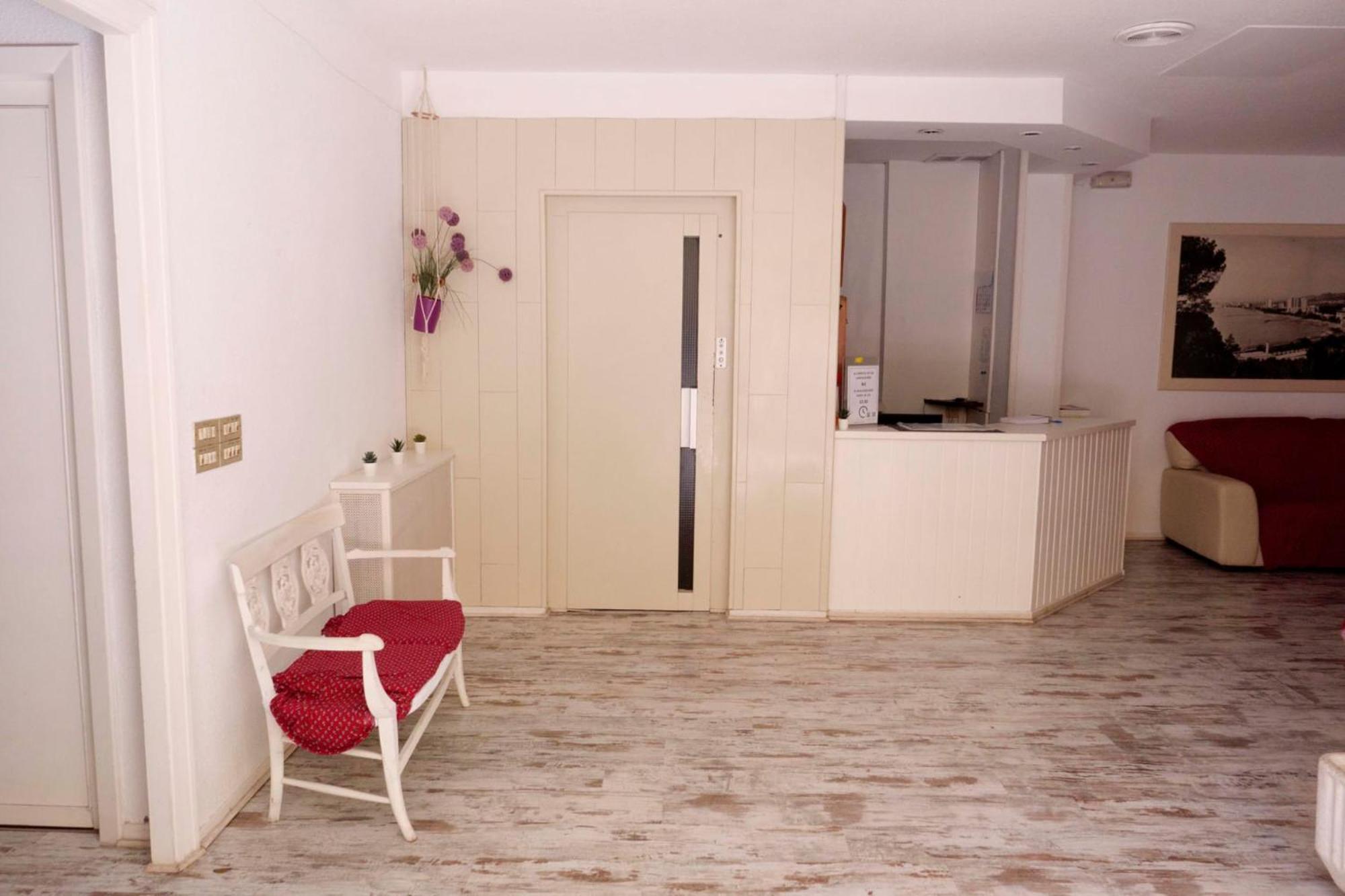 Hostal La Torre Benicàssim Extérieur photo