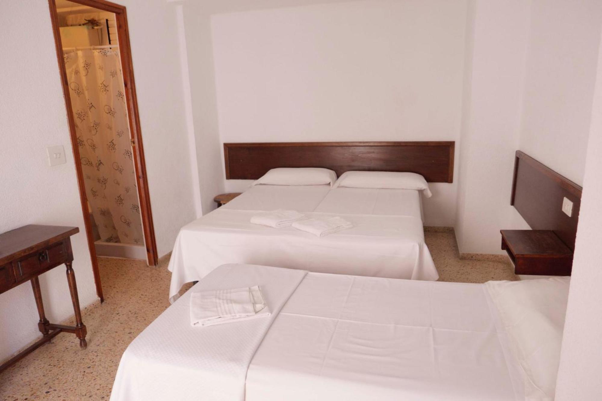 Hostal La Torre Benicàssim Extérieur photo